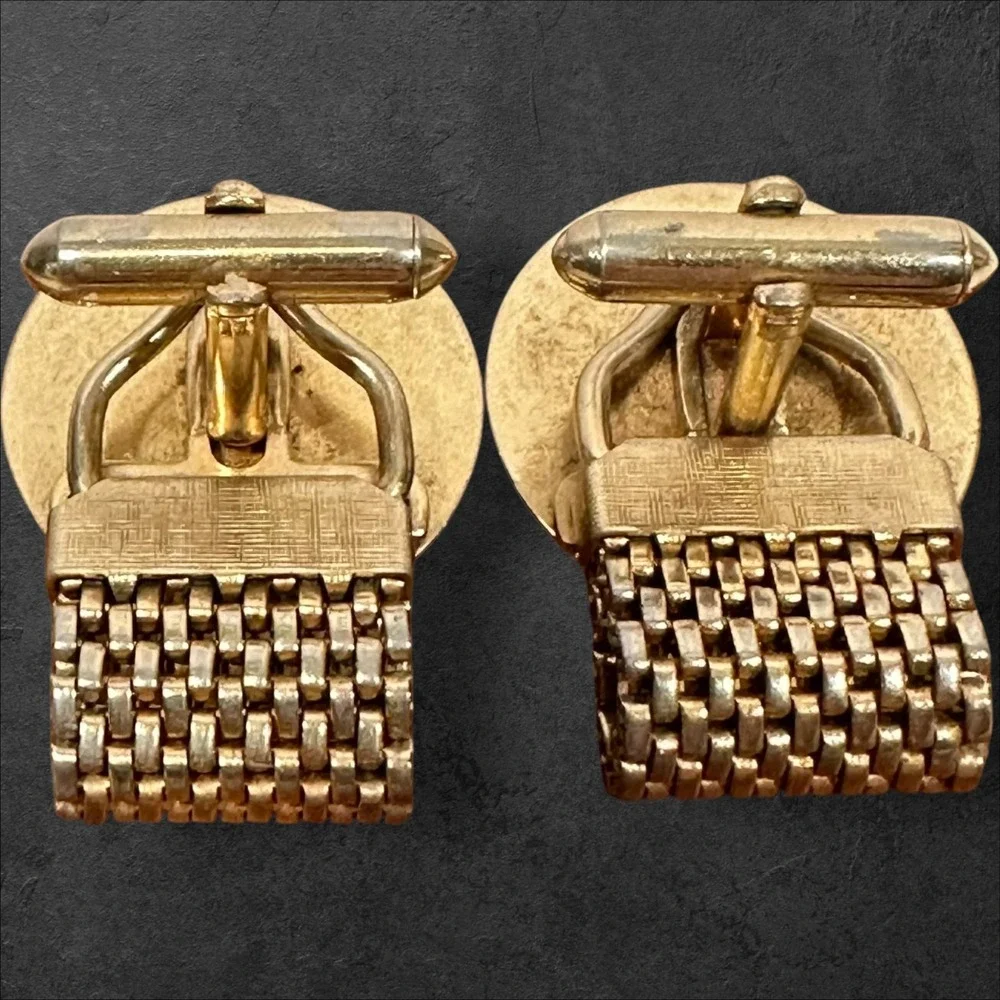 Diamond Cut‎ Gold Tone Faceted Vintage Wraparound Mesh Watchband Cuff Links